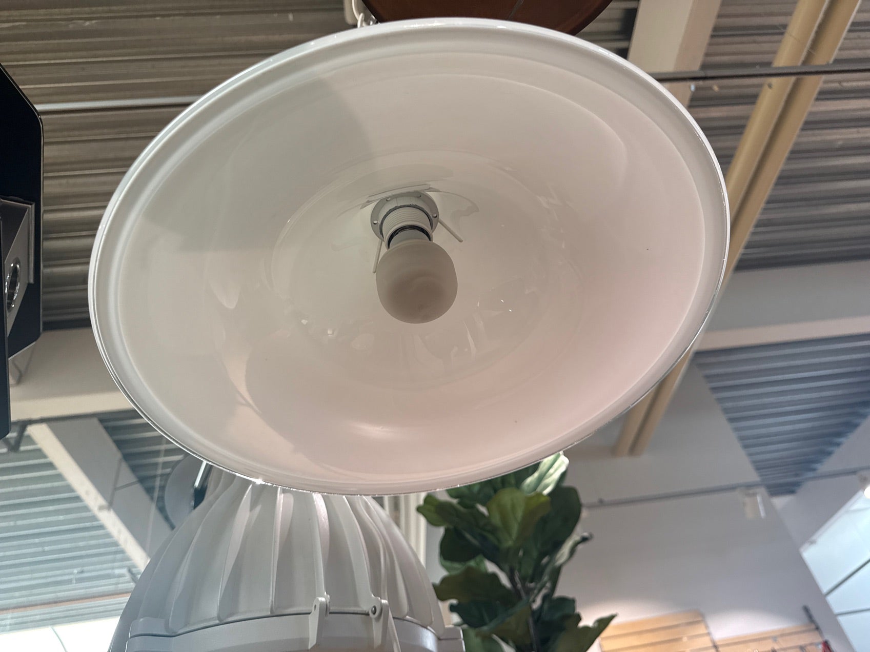 Lampe i hvid